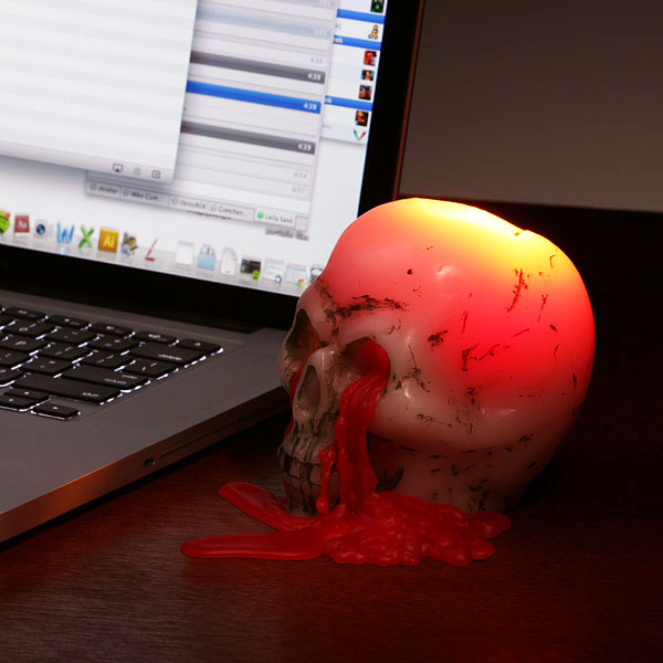 Bleeding Skull Candle