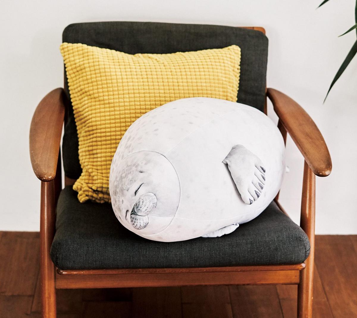 Chonky Seal Pillow - Realistic seal pillow cushion