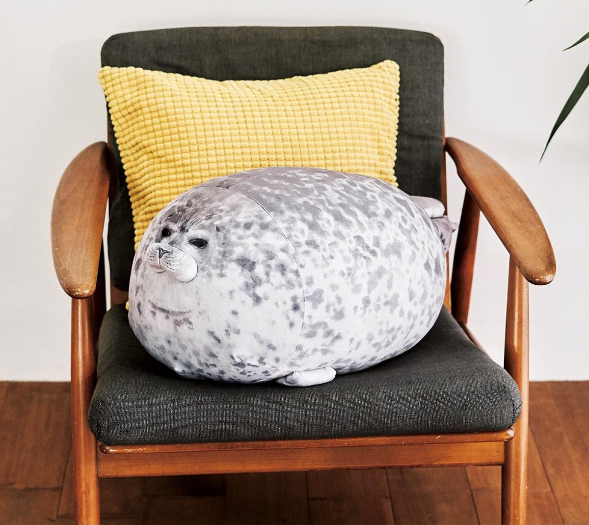 Chonky Seal Pillow - Realistic seal pillow cushion