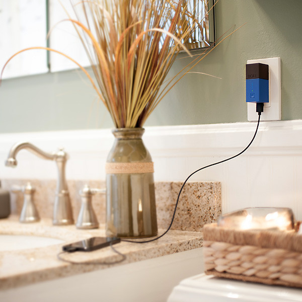 Bolt Smallest Wall Charger - Battery Backup Combo