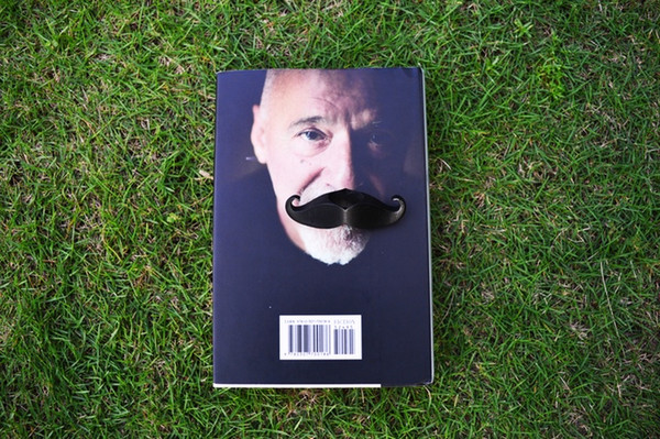 Book Mustache - Mustache book page holder