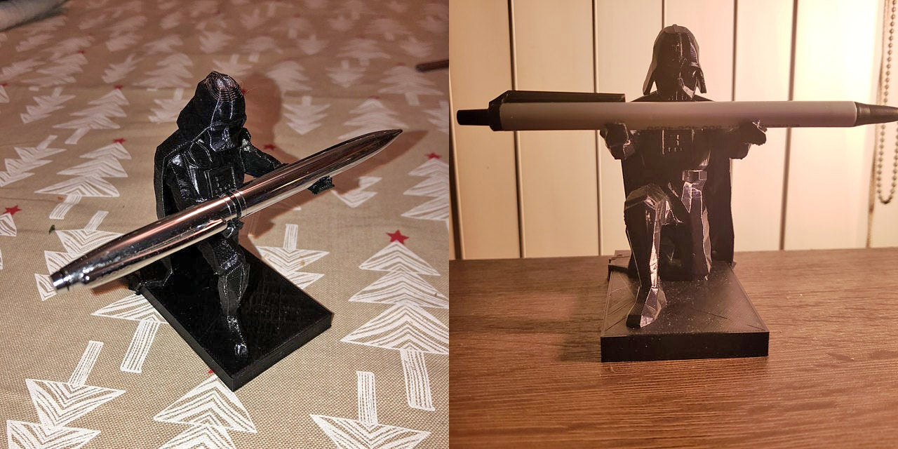 Bowing Darth Vader Pen Holder