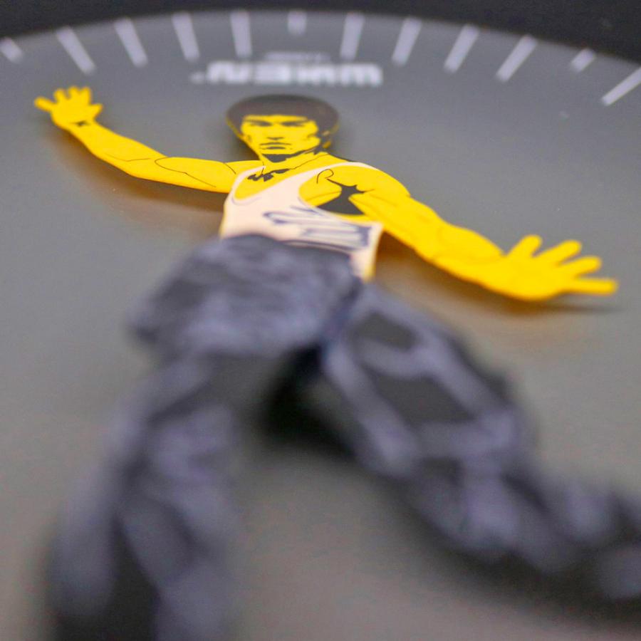 Bruce Lee Kicking Wall Clock - Funny kung fuck analog clock