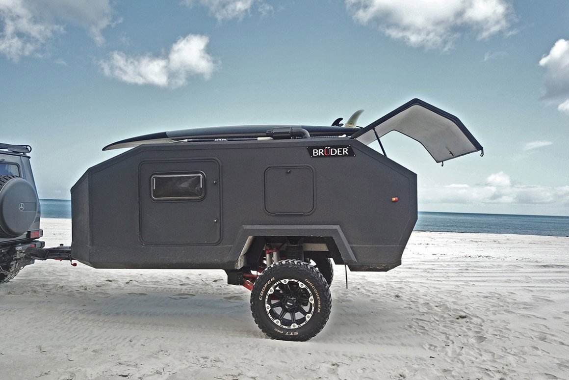 BRUDER EXP-4 Ultimate Off-road Camping Trailer