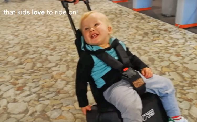 Buggy Bagrider Carry-on luggage that doubles as a stroller - luggage baby stroller combo