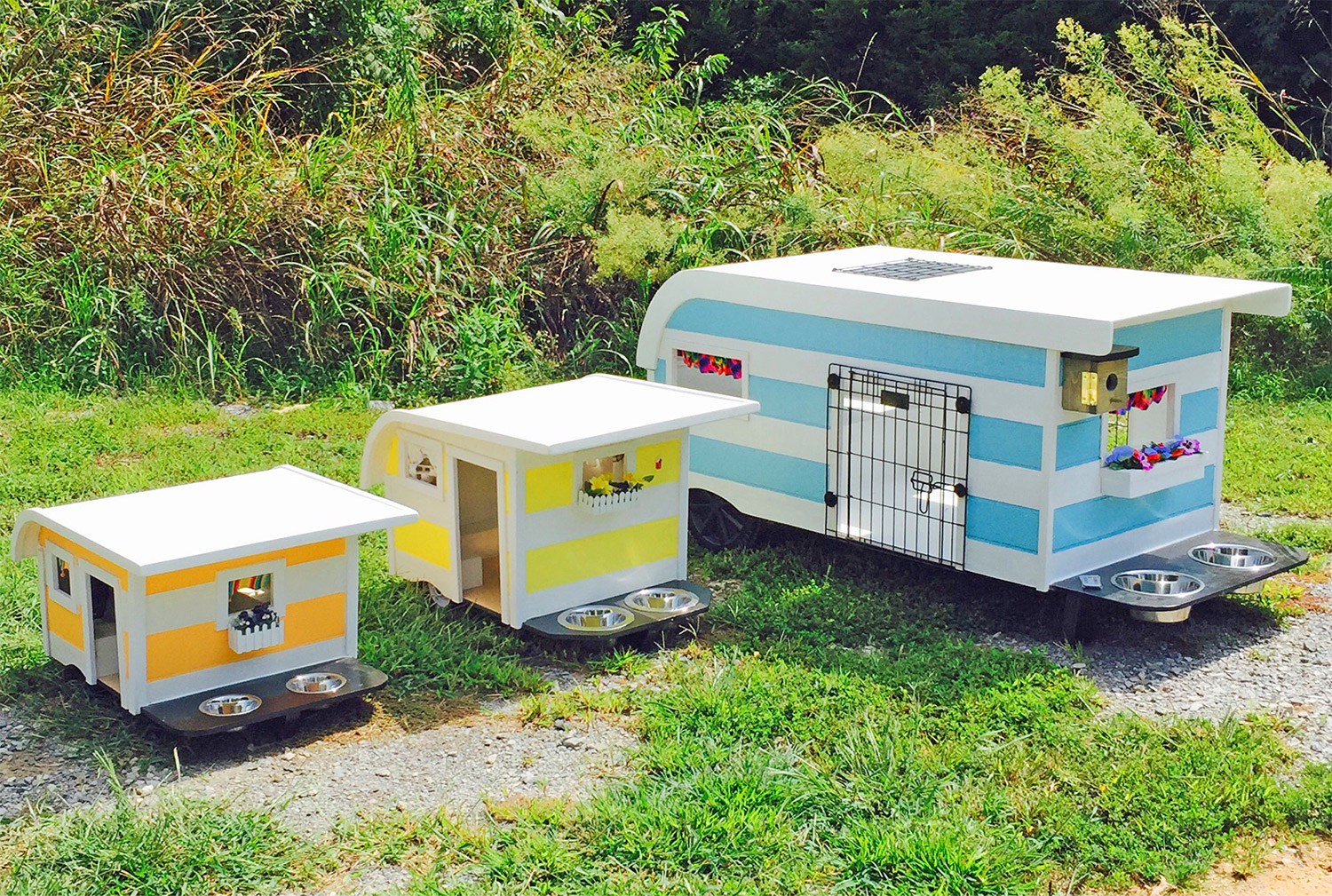 Camping Trailer Dog Beds - Canine Campers RV shaped dog bedsCamping Trailer Dog Beds - Canine Campers RV shaped dog beds