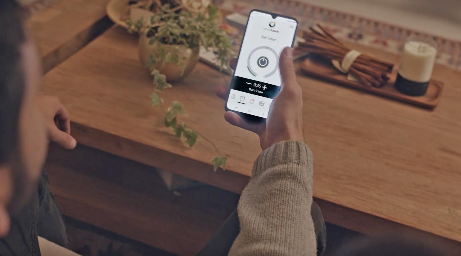 Candle Touch Smart Candle Ignites From Smart Phone - Light candle remotely from phone