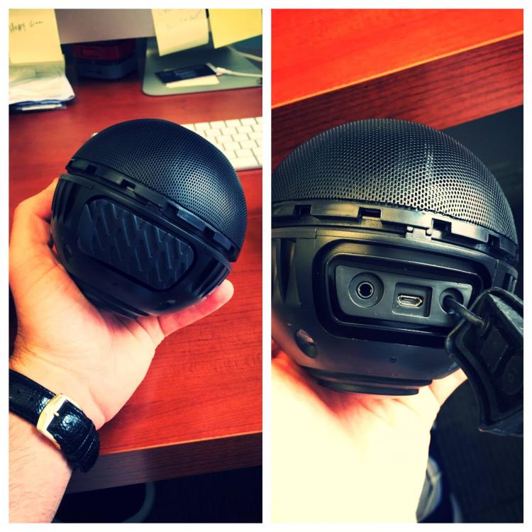 Cannonball Audio - Waterproof ball-shaped speaker - Floating speaker for the pool/lake