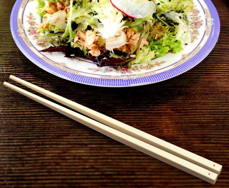 Cantilever Chopsticks - Don't Touch The Surface of Table