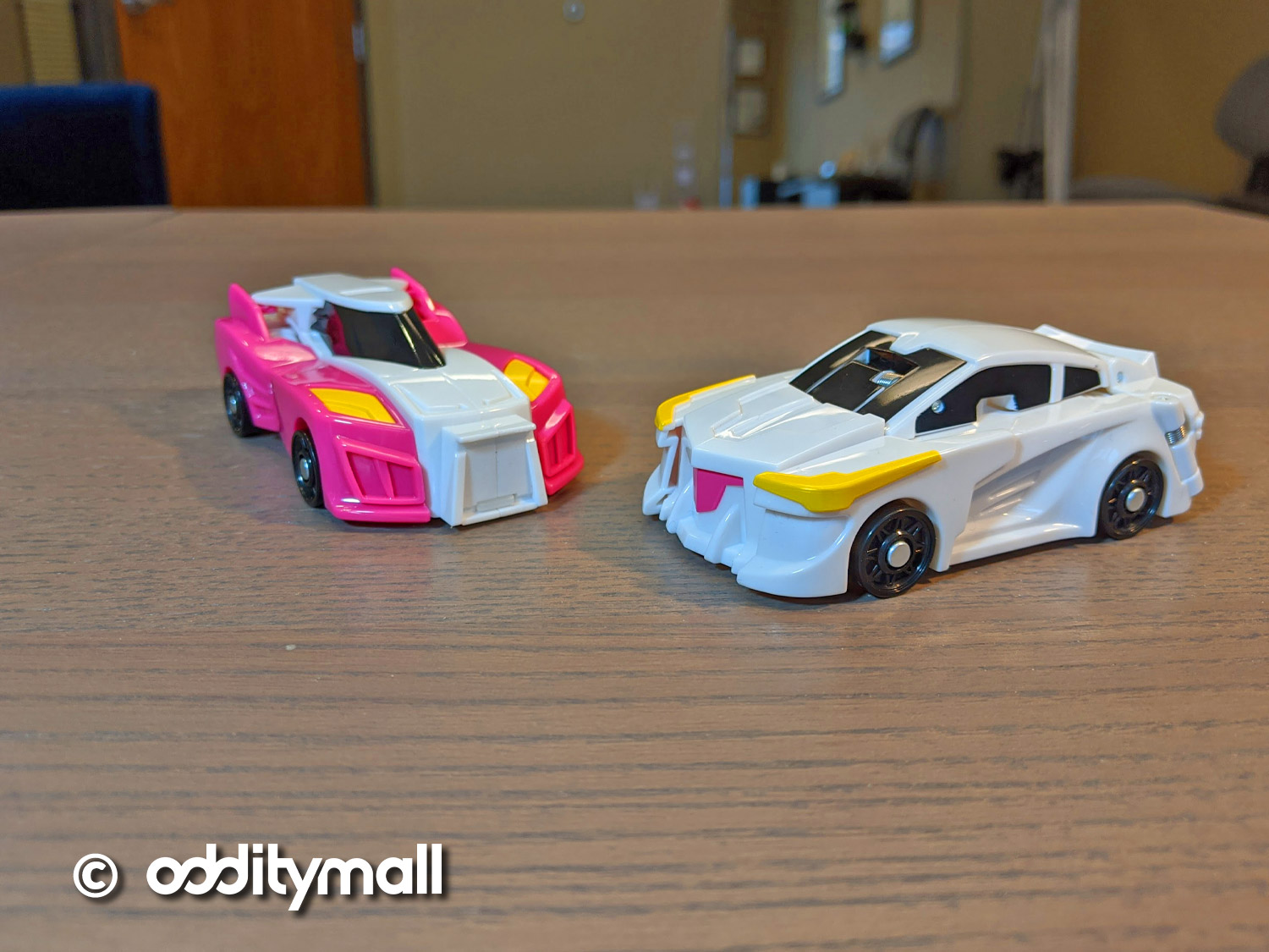 CarBot Magnetic Cars That Transform Into a Unicorn - Magnetic transforming toy