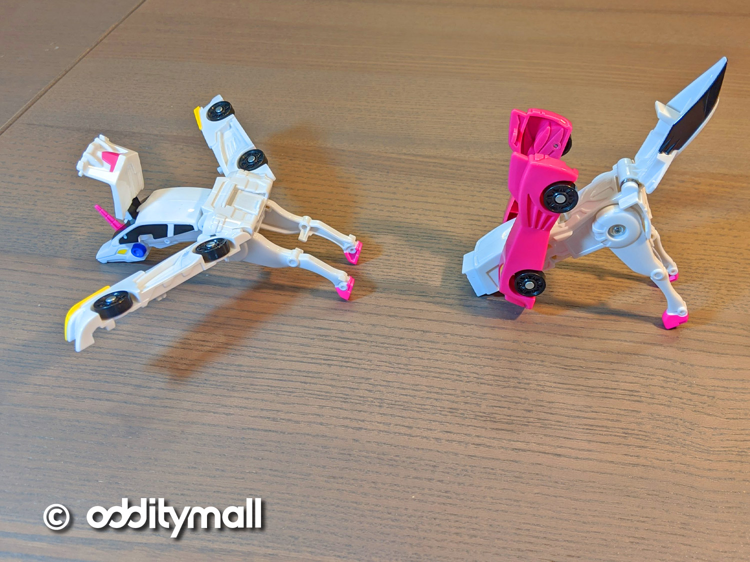 CarBot Magnetic Cars That Transform Into a Unicorn - Magnetic transforming toy