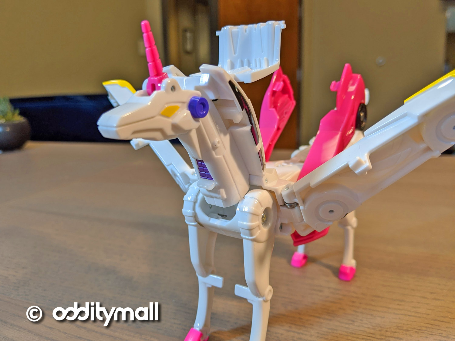 CarBot Magnetic Cars That Transform Into a Unicorn - Magnetic transforming toy