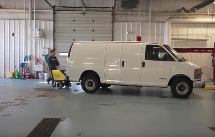 CarCaddy Electric Car Pusher - stalled car automatic car mover
