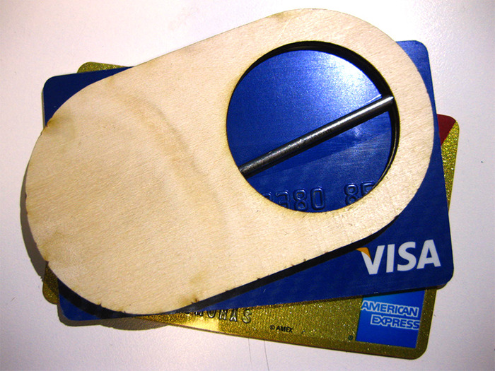 Card Pen Is A Pen That Fits In Your Wallet