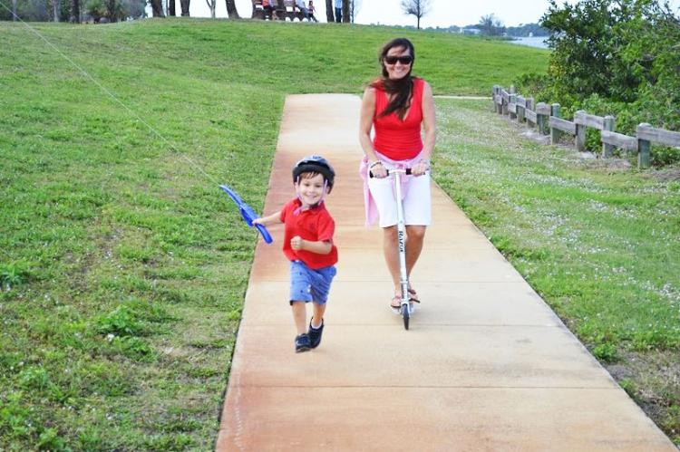 Castakite: Cast Your Kite Like a Fishing Pole