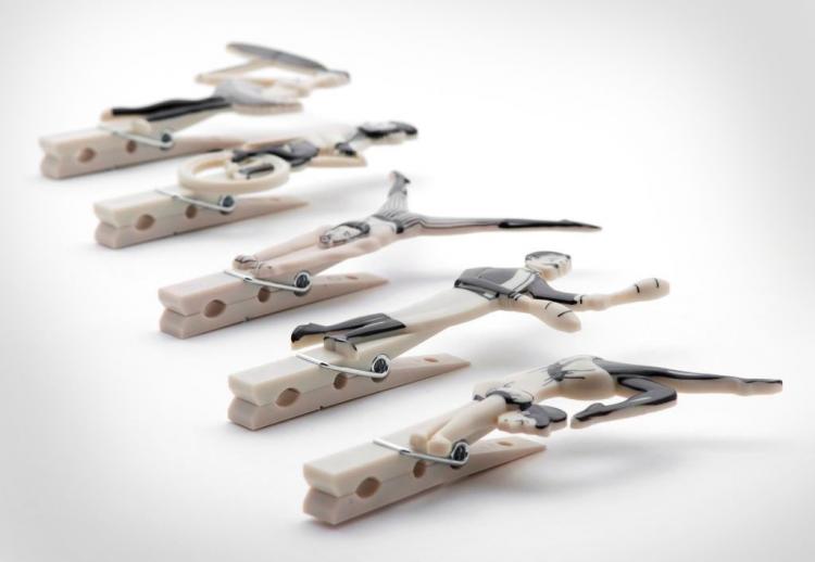Amazing Pegzini Family Circus People Clothes Pins 