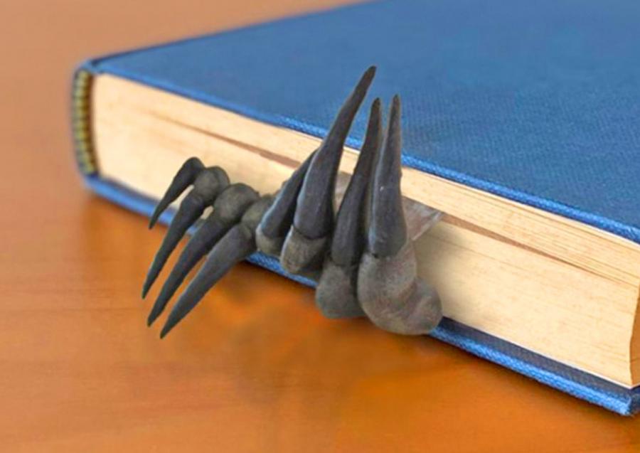Devil Claws Bookmark - Scary demon fingers bookmark