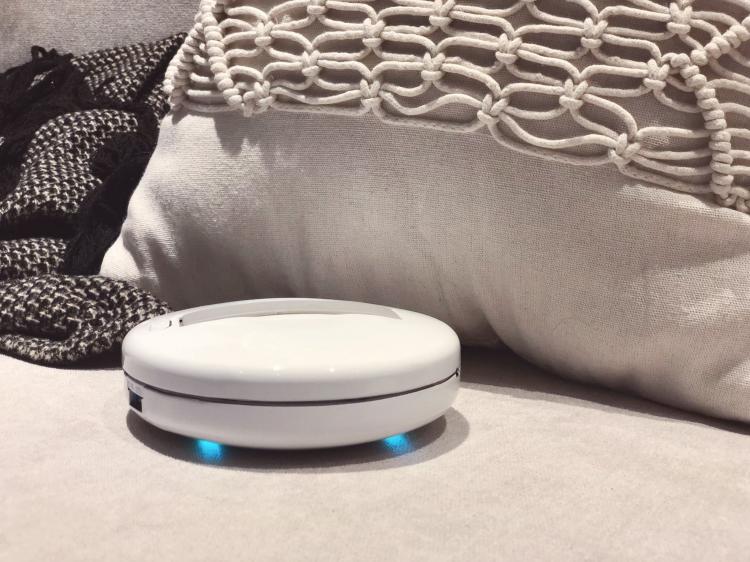 Cleansebot Bed Cleaning Robot - Dust-mite and bacteria killing bed roomba