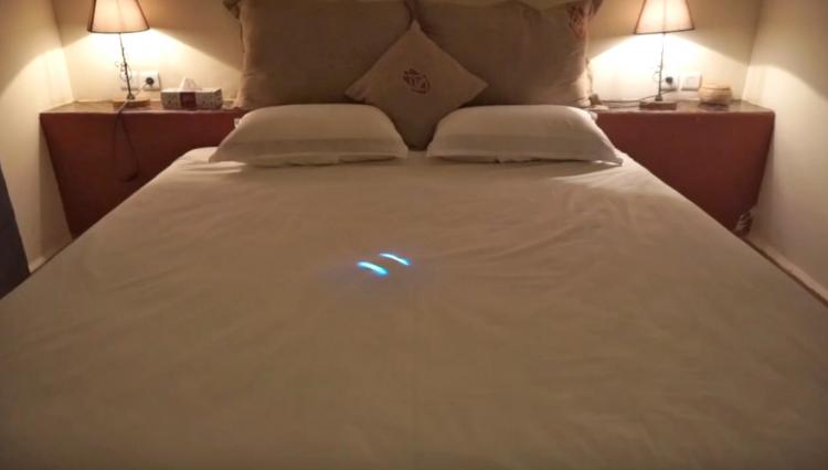 Cleansebot Bed Cleaning Robot - Dust-mite and bacteria killing bed roomba