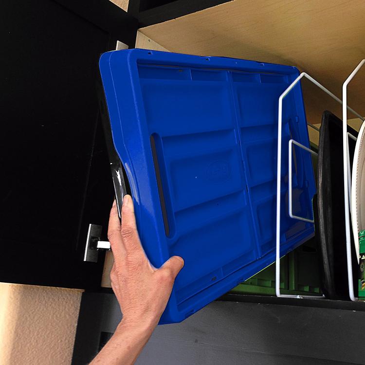 CleverCrates: Collapsible Storage Bins That Fold Flat For Easy Storage