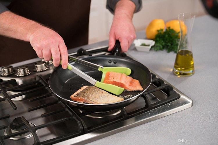Clever Tongs: Tongs and Spatula Combo - Best kitchen cooking tool
