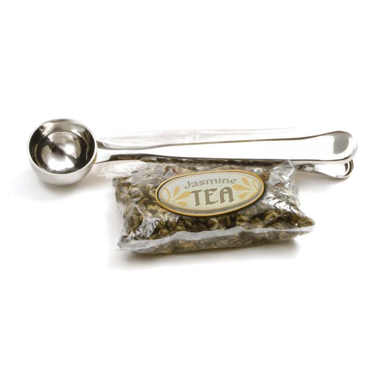 Coffee Measuring Spoon With Clamp - Coffee spoon that doubles as a bag clip to keep coffee fresh
