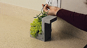 Concrete Desk Planter Doubles as a USB Lamp - Classy concrete desk lamp and plant holder