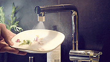 Altered Nozzle Kitchen Faucet Conserves 98% of Water Used - Water conserving misting faucet nozzle