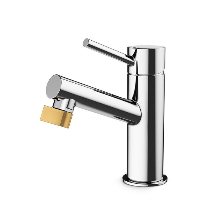 Altered Nozzle Kitchen Faucet Conserves 98% of Water Used - Water conserving misting faucet nozzle