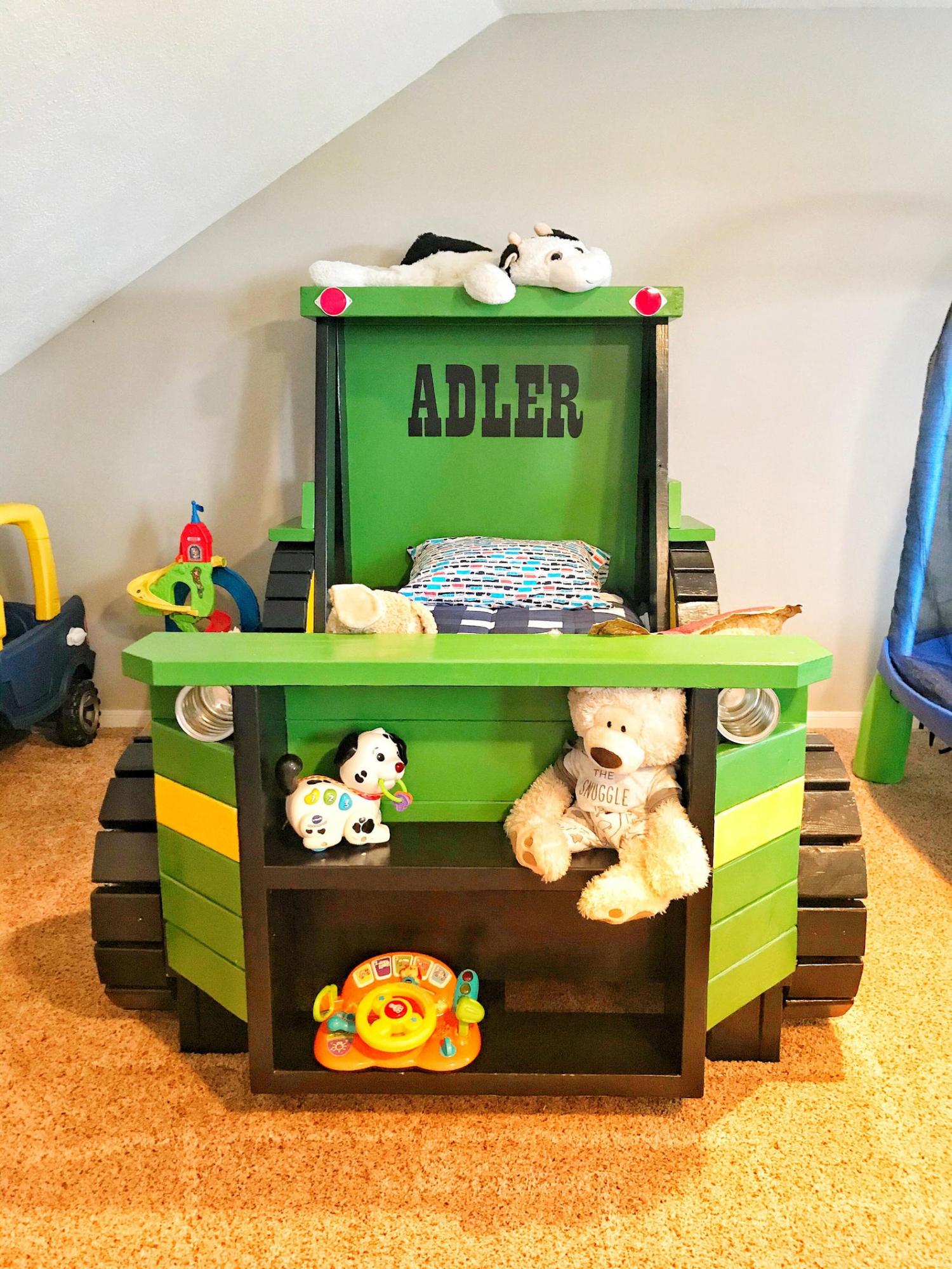 DIY Construction Truck Kids Bed Has a Built-In Bookshelf In The Bucket  - Wheel loader / front loader kids bed