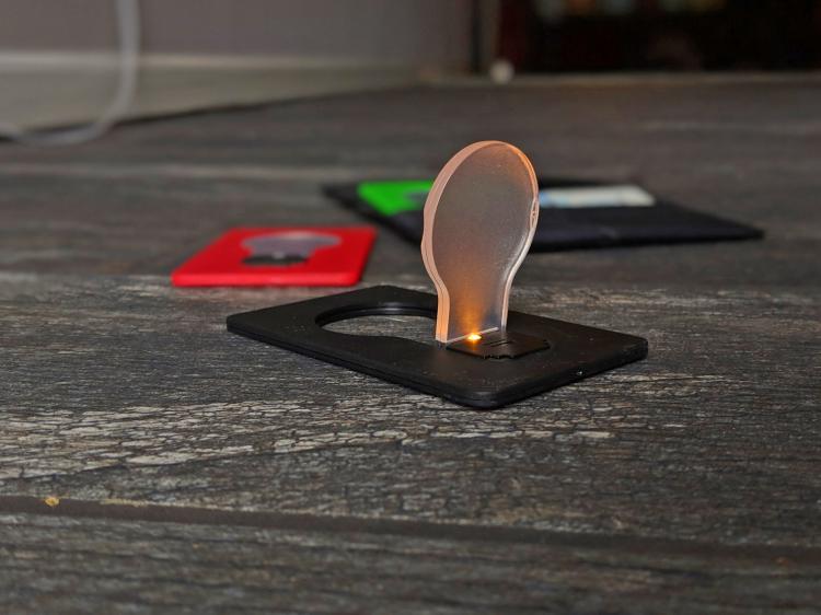 Credit Card Folding Bulb Lamp Fits In Your Wallet