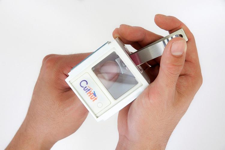 Cut Hut 4 Nails - Nail Clippings Box Contains Your Nails From Flying Around - Magnifying Glass - Lighted nail cutter - nail file and nail buffer