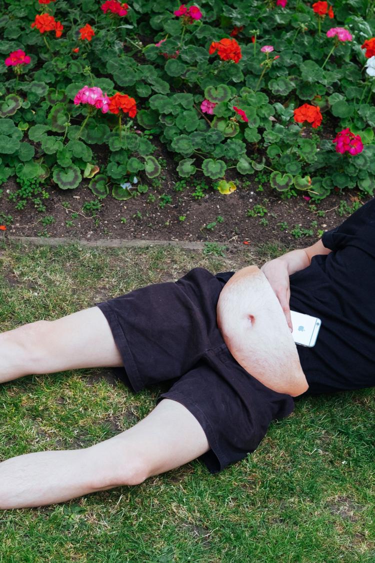 Dad Bag - Dad Bod Fanny Pack - Funny Hip Pack gives you a fat hairy gut
