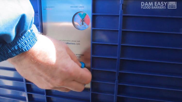 Dam Easy Flood Barrier Door Dam - Quick Install Flood water protection for the home