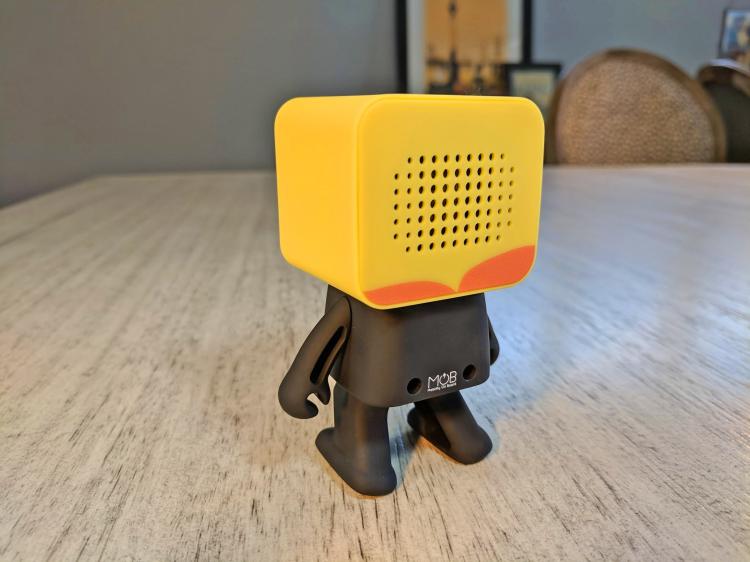 Dancing Donald Trump Bluetooth Speaker - Robotic Dancing President Speaker