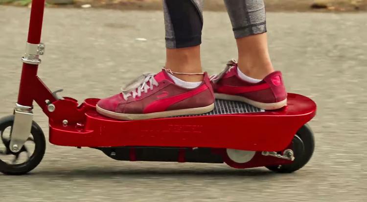 Daymak Photon Solar Powered Electric Scooter