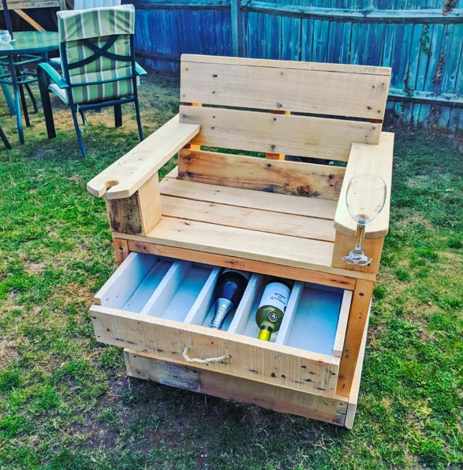 DIY Wine Chair With Wine Bottle Storage Drawers
