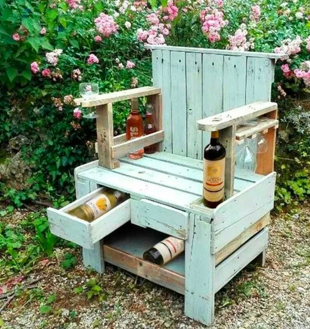 DIY Wine Chair With Wine Bottle Storage Drawers