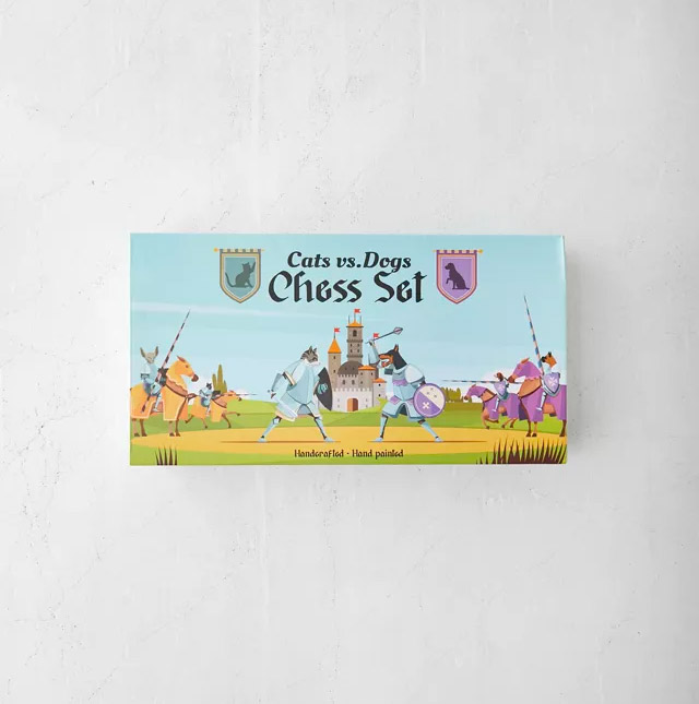Dogs Vs Cats Chess Set
