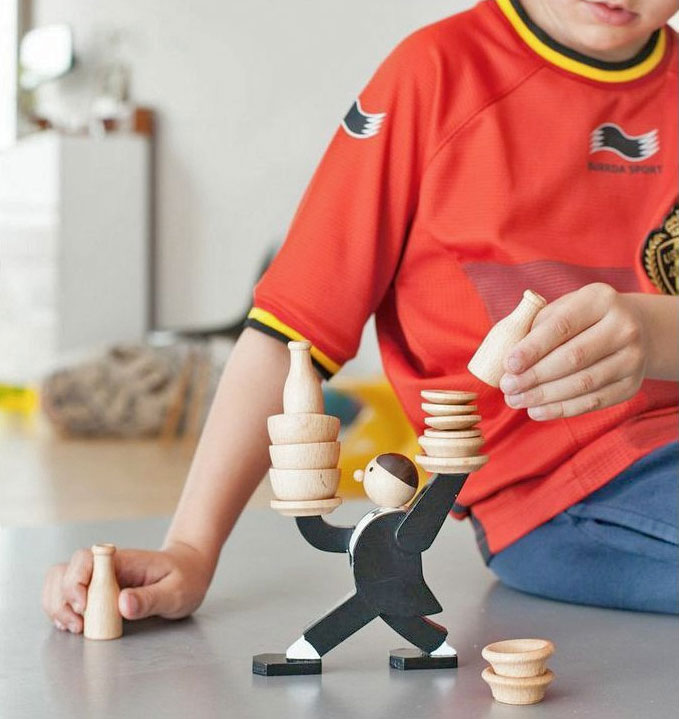 Don't Tip The Waiter Stacking Game