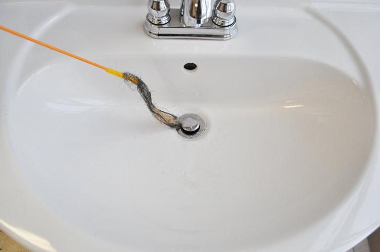 Drain Weasel - Mini Drain Unclogger - Spin Handle To unclog drain