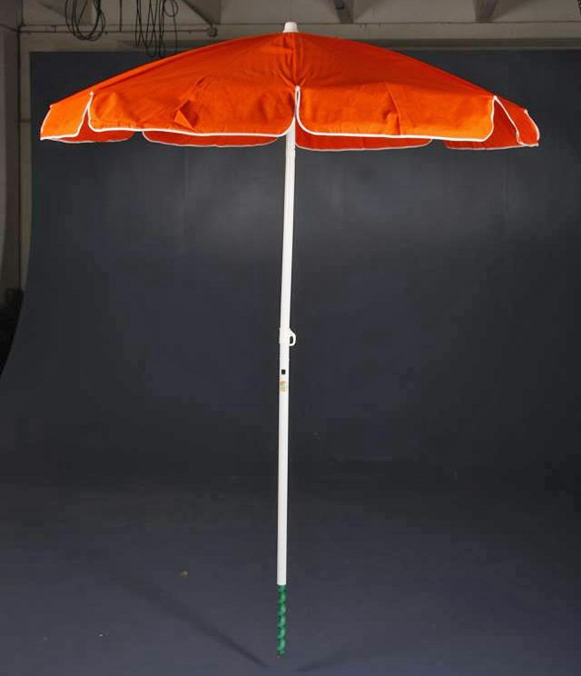 DrillBeach Electric Umbrella Drills Into Sand