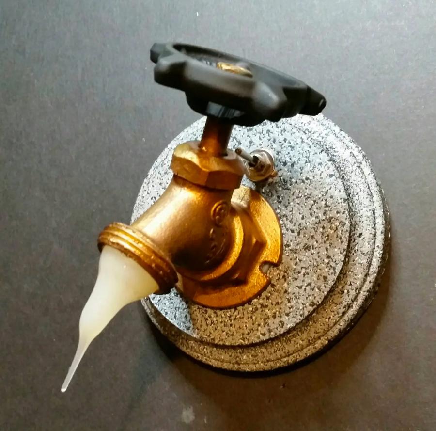 Funny Novelty Dripping Outdoor Faucet Spigot Night Light