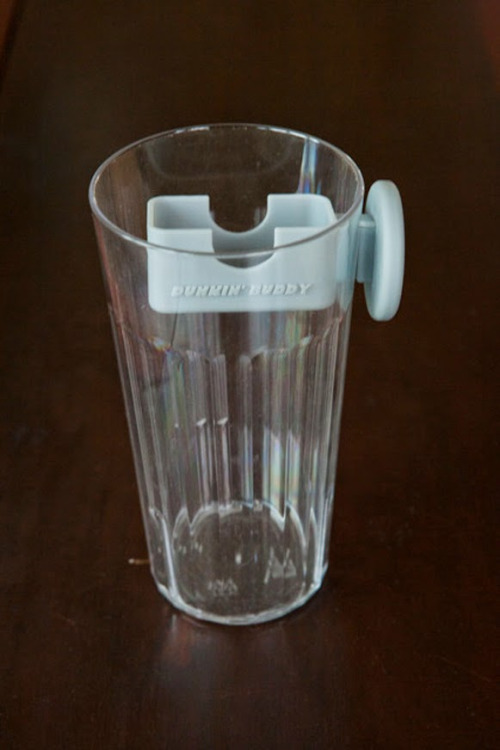 Dunking Buddy - Magnetic Cookie Dunker