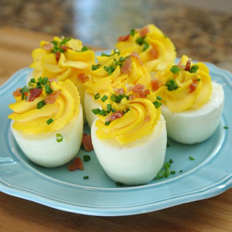 Egglettes Easy Hard Boiled Egg Maker - Make hard boiled eggs without peeling the egg shell