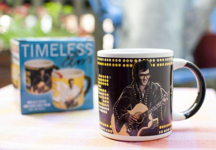 Elvis heat changing coffee mug - elvis mug changes from vegas elvis to memphis elvis with hot liquid