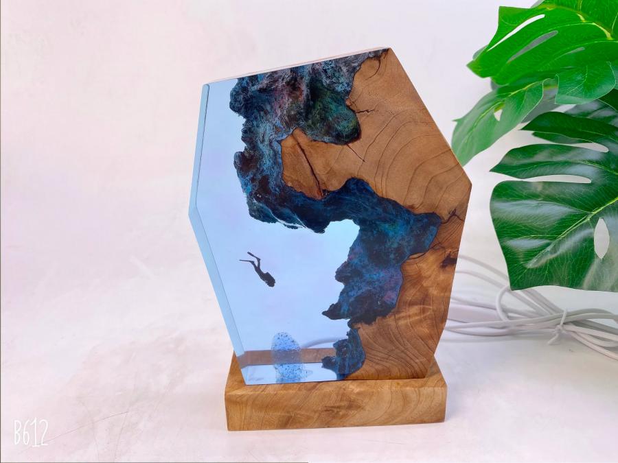 Epoxy Scuba Diver Lamp