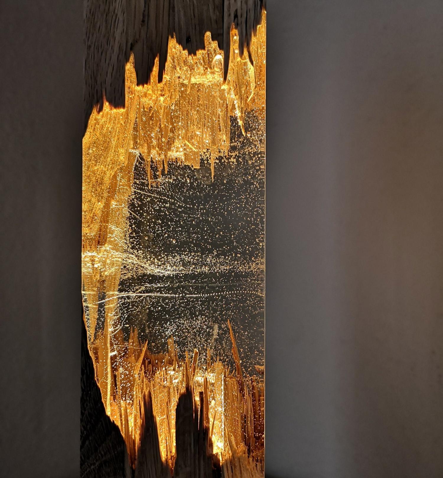 Beautiful Epoxy Wooden Lamps Made From a Broken Piece of Wood