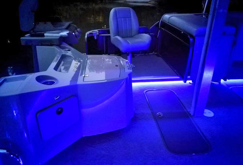 2xMarine Expanding Pontoon Boat Doubles In Size