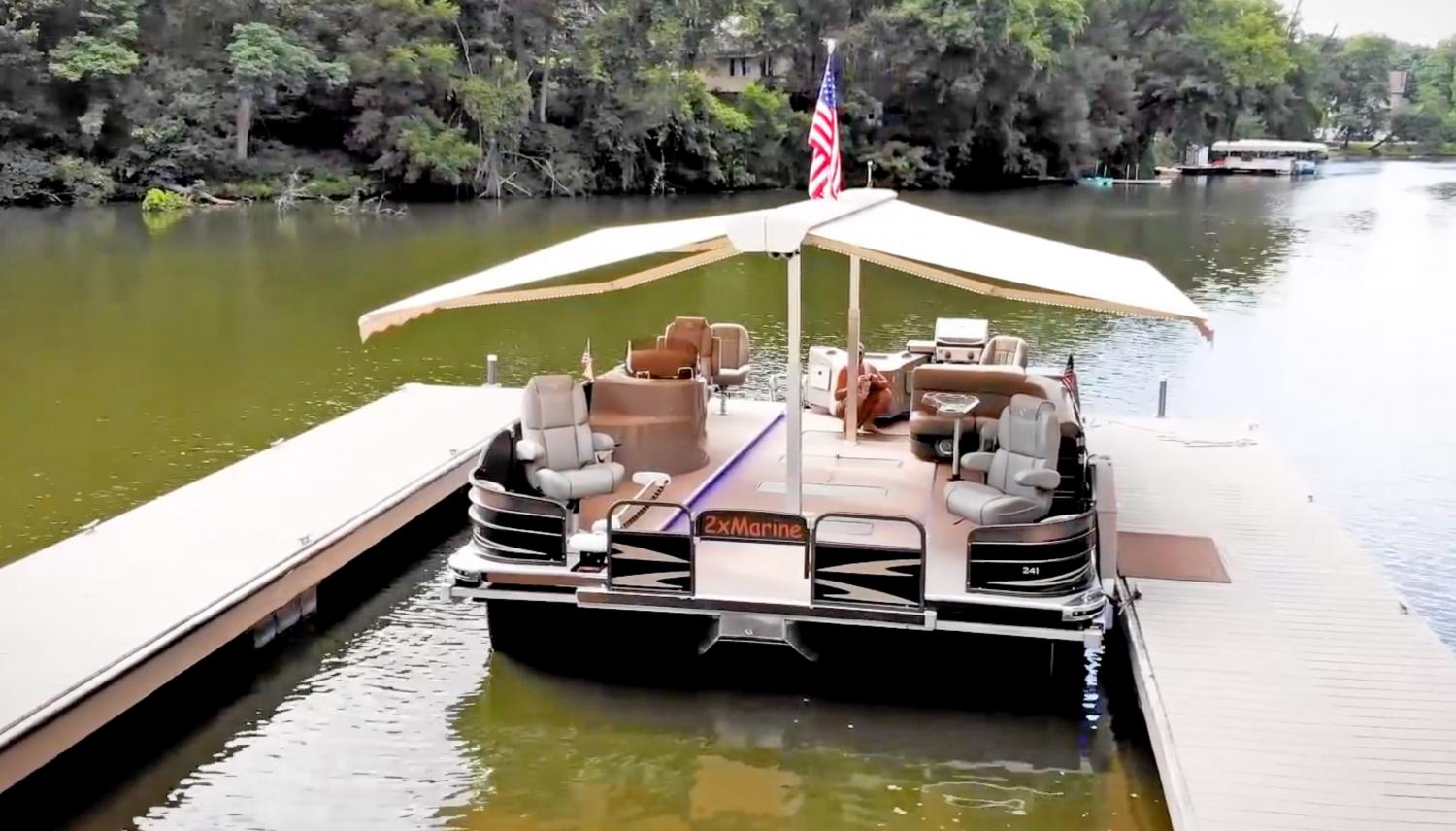 2xMarine Expanding Pontoon Boat Doubles In Size